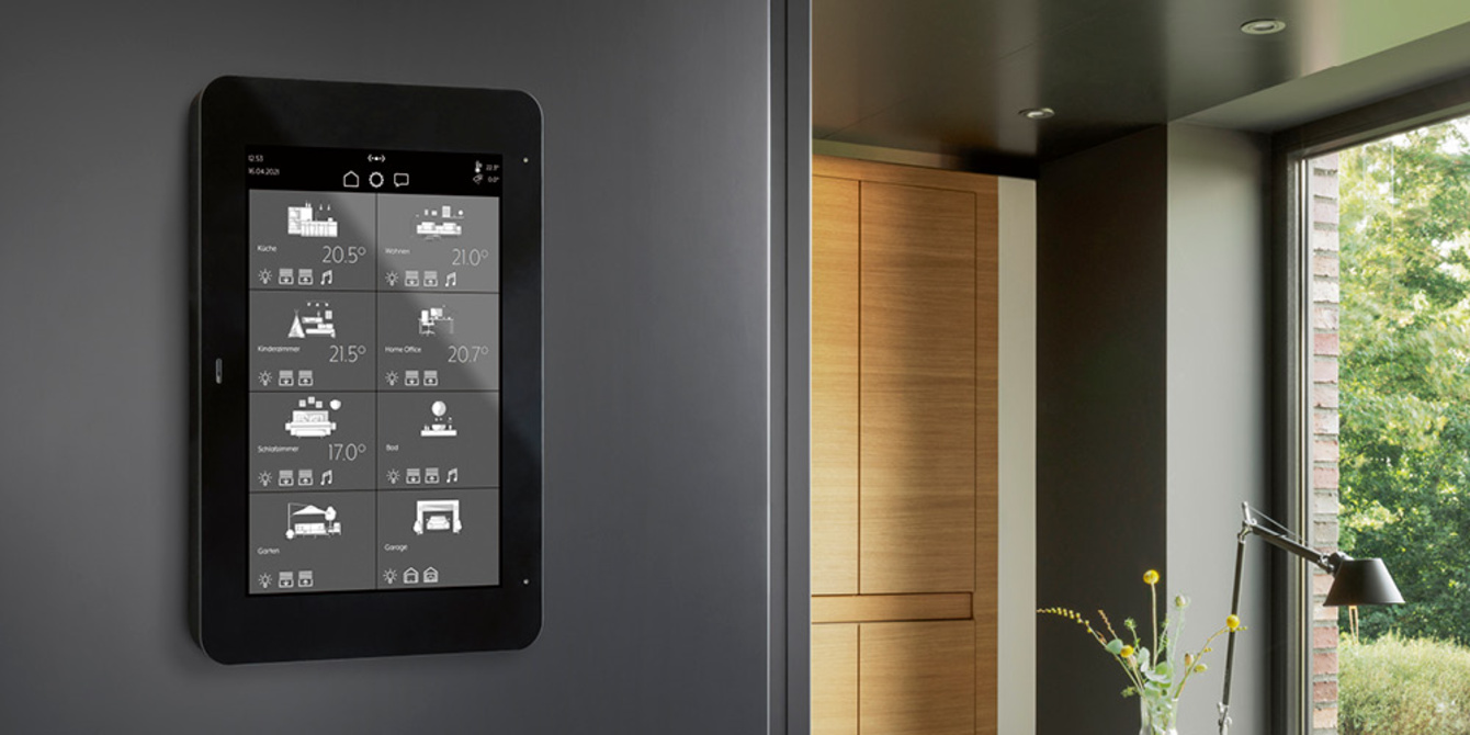 JUNG Smart Panel 8 bei Energy2light Elektro & Home Automation Khokhar in Rödermark